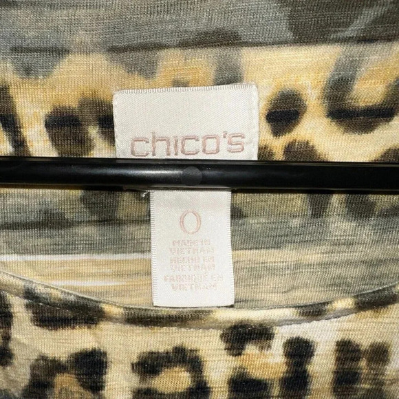 Chico's Striped Animal Print 3/4 Sleeve Tee Olive Green Sz XS (Chico's 0) - Picture 3 of 6